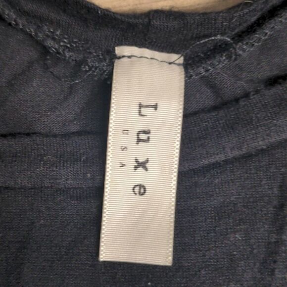 luxe Cap Sleeve Shirt   - Picture 5 of 5